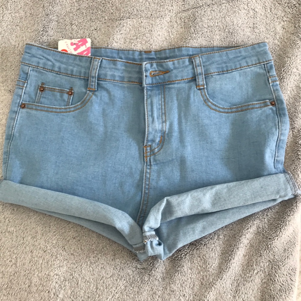 NWT jean shorts